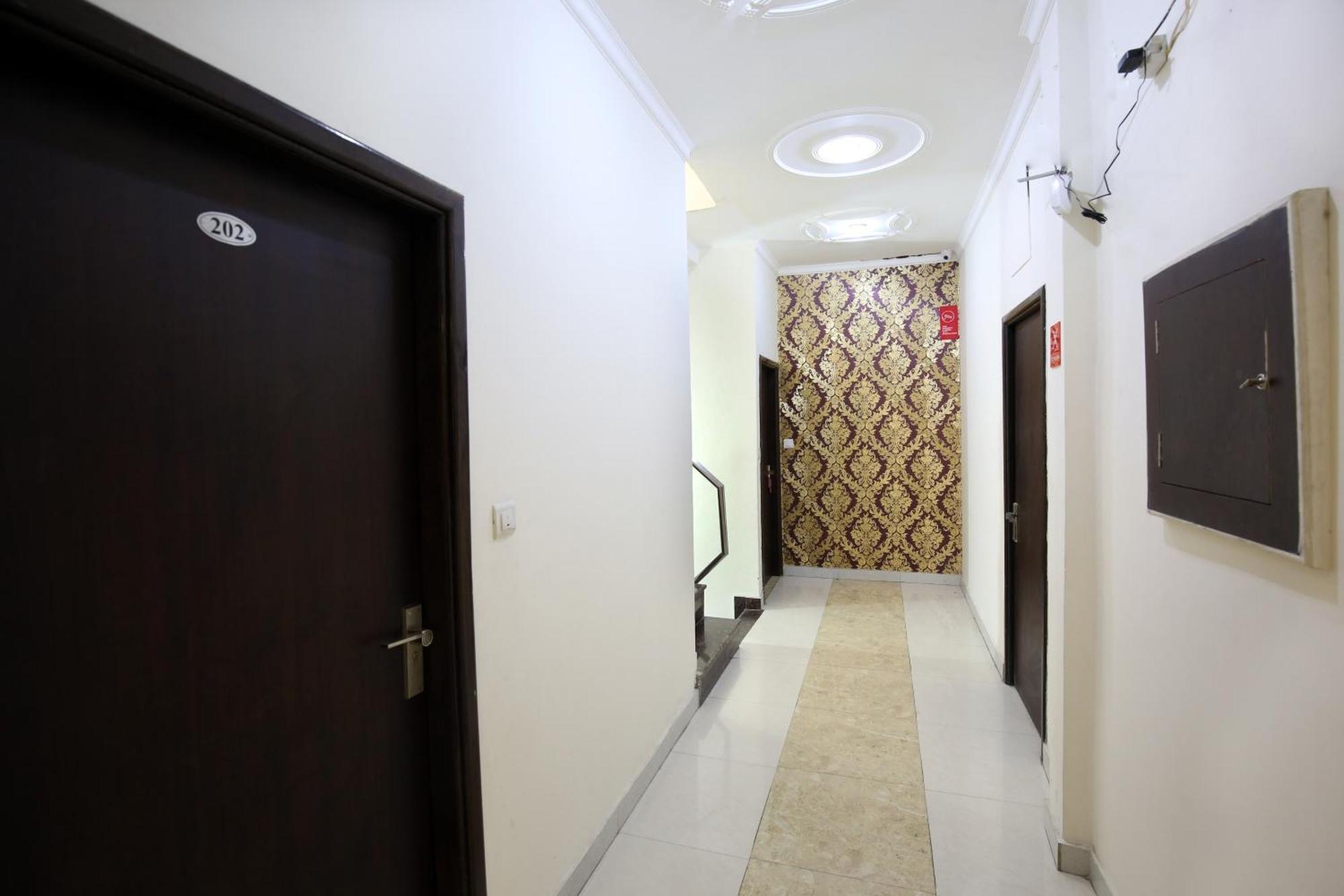 אמריצר Hotel O Rich Inn מראה חיצוני תמונה